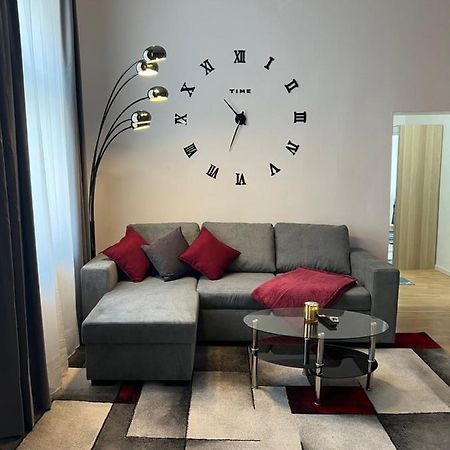 Spacious & Deluxe Big Apartment Near Prater Βιέννη Εξωτερικό φωτογραφία