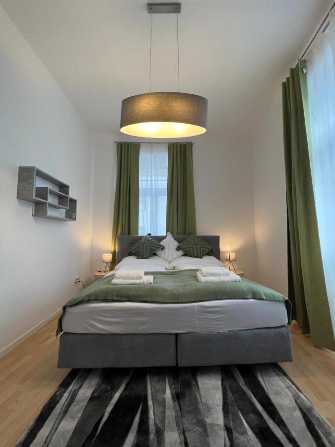 Spacious & Deluxe Big Apartment Near Prater Βιέννη Εξωτερικό φωτογραφία